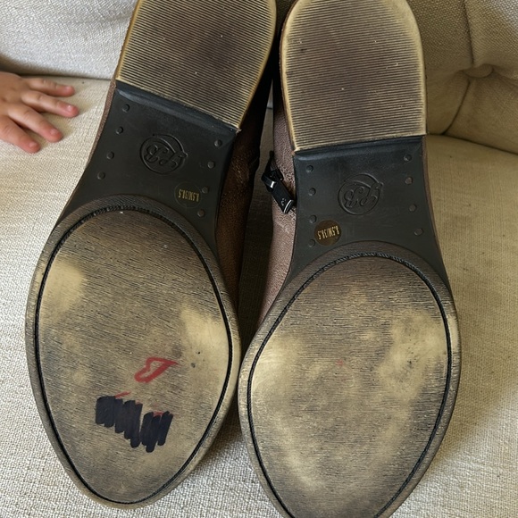 Lucky brand distressed brown leather short boots size 8 1/2 - Picture 8 of 10